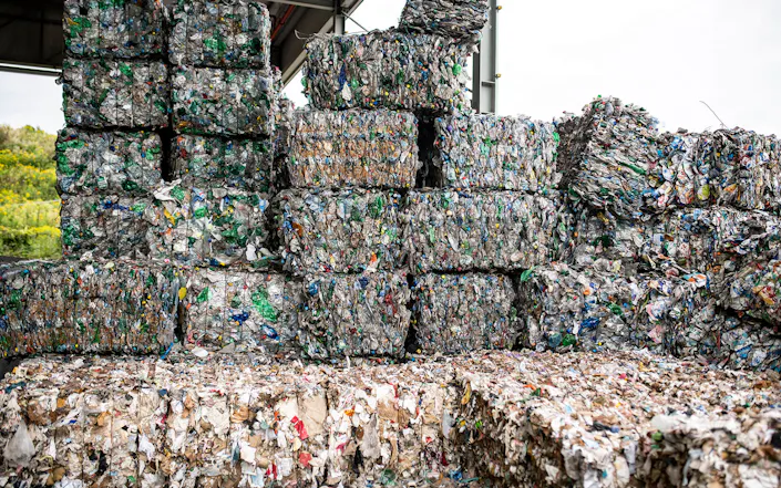 paper storage for InfraTecs Fire-Scan from istock AzmanJaka