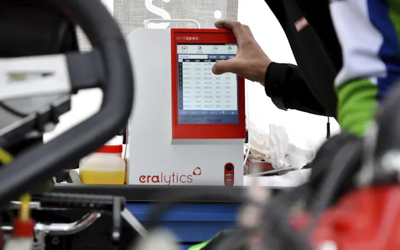 Analytical instrument ERASPEC from eralytics in use