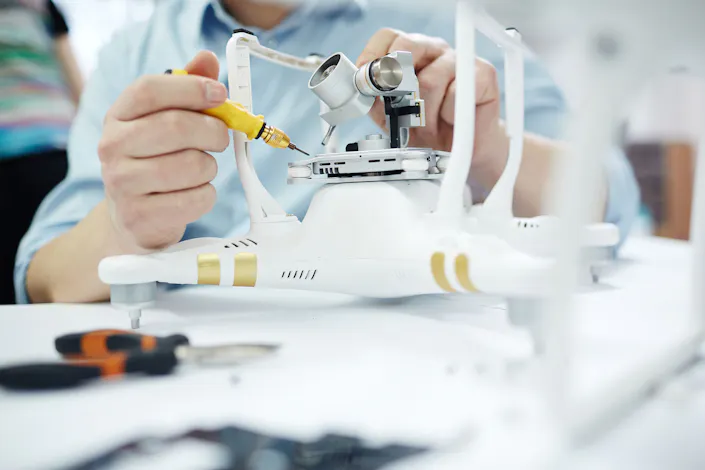 infratec-bonding-and-sealing-AdobeStock-pressmaster