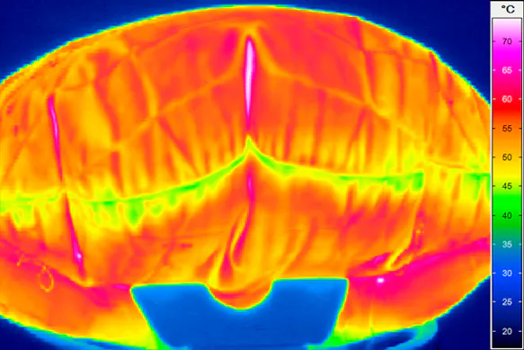 Thermal image during ignition of an airbag  Image Small  