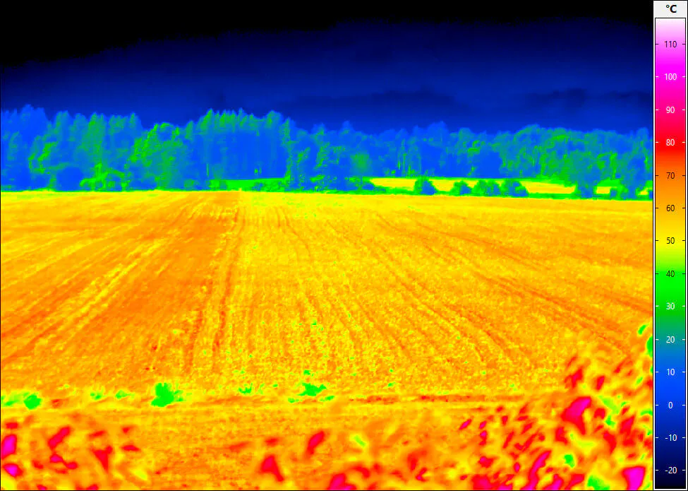 InfraTec: thermography in agriculture - thermogram of a field