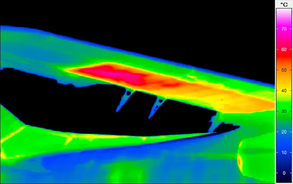 Control of an aircraft wing