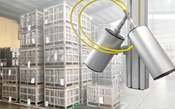 InfraTec thermography - electronics li-ionen-battery, housing - Picture credits: © Weloveonitsuka / Shutterstock.com