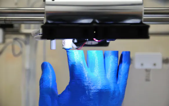 InfraTec research projects laser sintering - Picture credits: © iStock.com / 499362751 dreamnikon